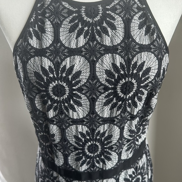 Banana Republic-black lace midi dress - Picture 4 of 7